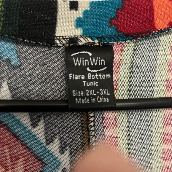Flare bottom tunic - Picture 3 of 4